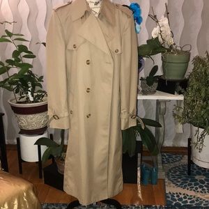 Vintage Christian Dior Men’s trench coat 🧥